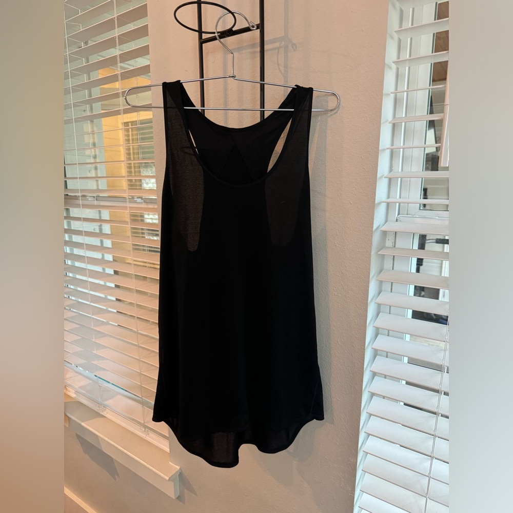 Lululemon top